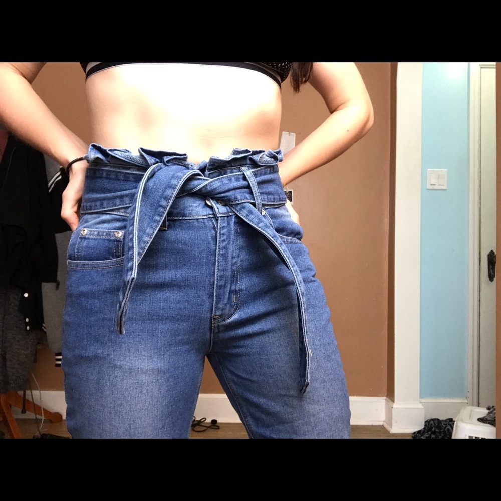 NWOT BOOHOO paper bag high rise 👖